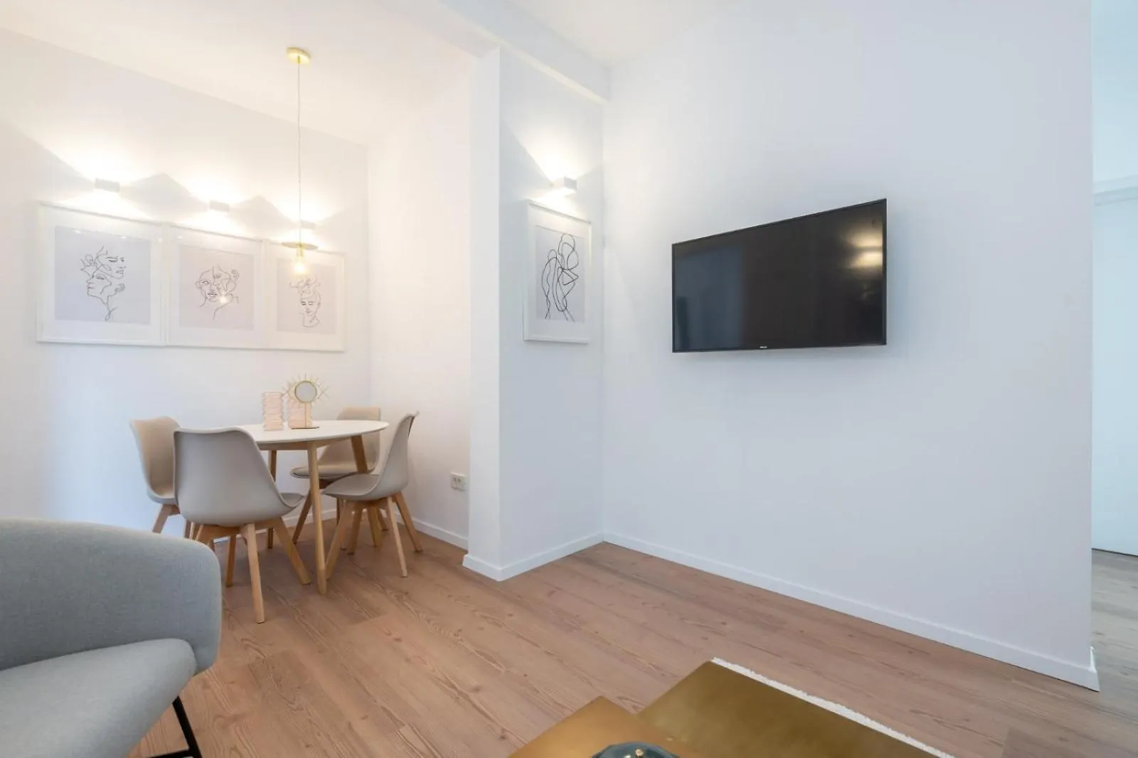Apartment Chic Apartament In Piata Universitatii Bucharest